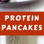 Pancake Proteici Facili!  Senza zucchero e sano.  Solo avena, albume d'uovo, mirtilli, lievito, proteine ​​in polvere e stevia.